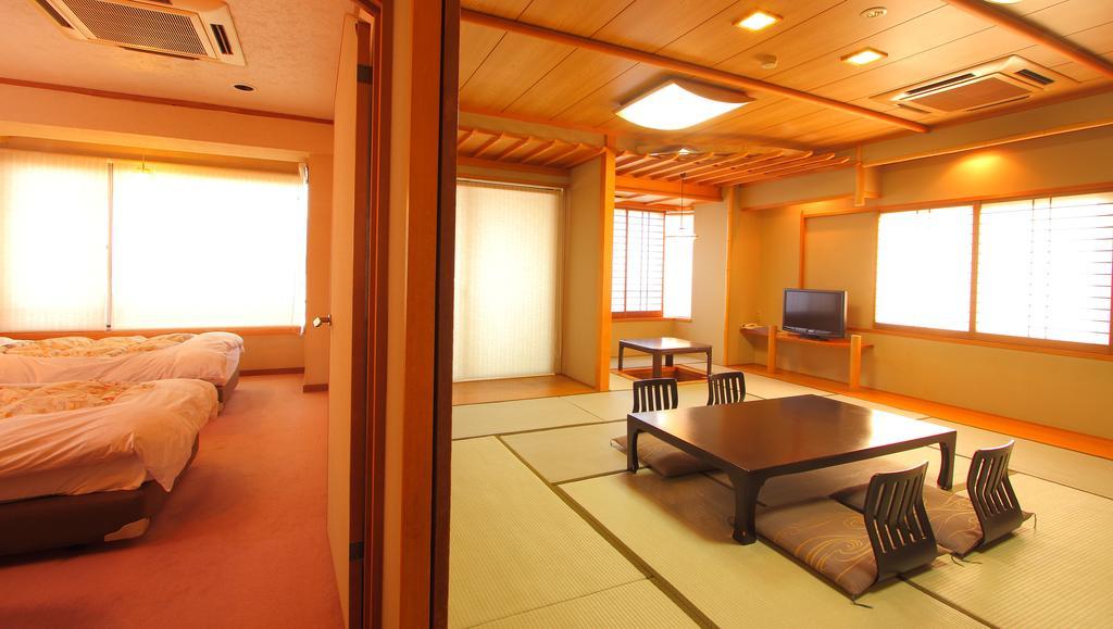 Isawa View Hotel Fuefuki Zewnętrze zdjęcie